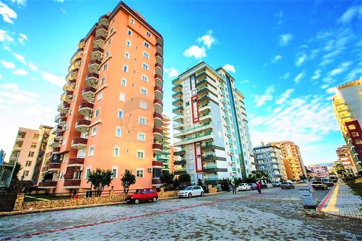 Трехкомнатная квартира с мебелью в Махмутларе