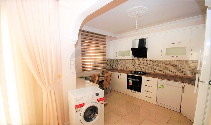 Трехкомнатная квартира с мебелью в Махмутларе