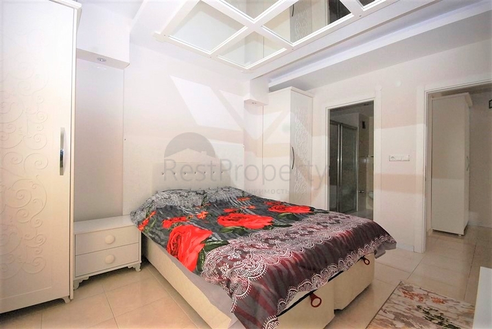 Трехкомнатная квартира с мебелью в Махмутларе