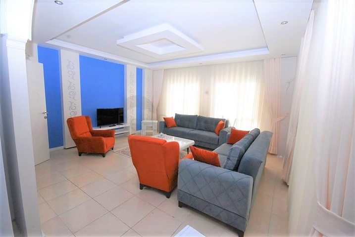 Трехкомнатная квартира с мебелью в Махмутларе