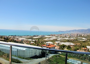 Квартира с прямым видом на море в районе Каргыджак