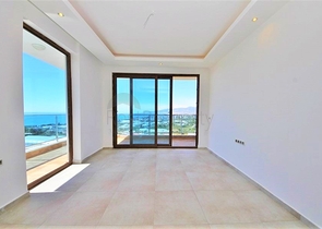 Квартира с прямым видом на море в районе Каргыджак