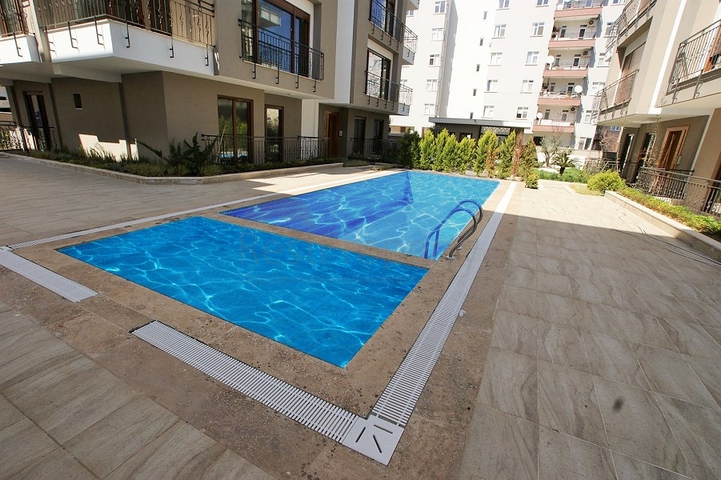 Квартиры с 2 и 4 спальнями в Гюзельоба Лара