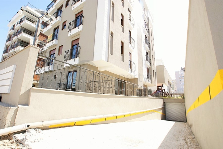 Квартиры с 2 и 4 спальнями в Гюзельоба Лара