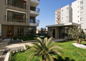 Квартиры с 2 и 4 спальнями в Гюзельоба Лара