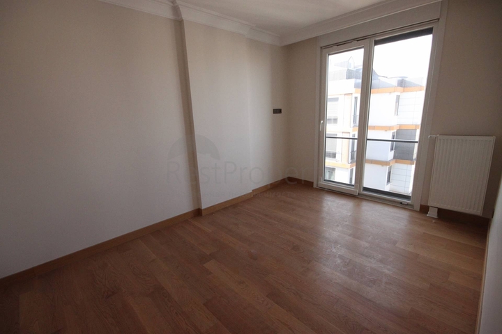 Дуплекс квартира 4+2 в районе Кадыкей