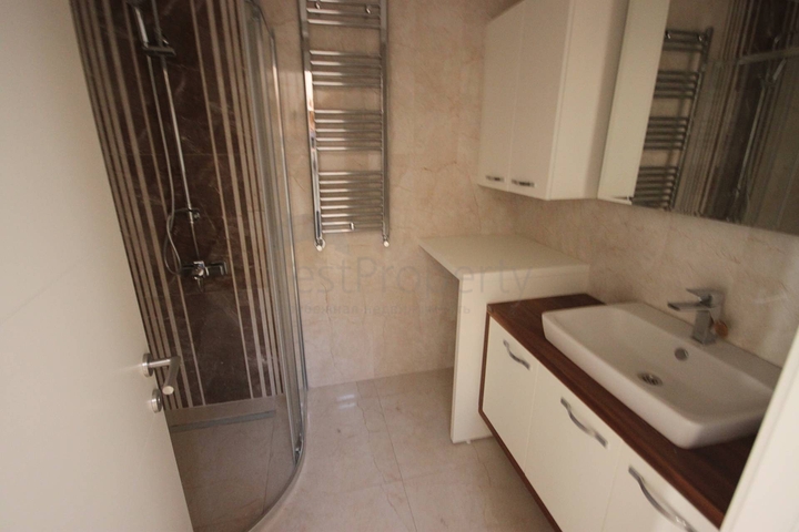 Дуплекс квартира 4+2 в районе Кадыкей