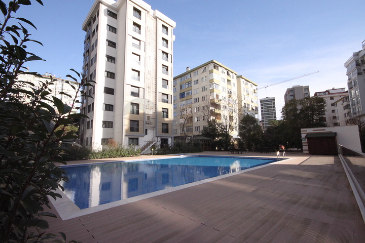 Дуплекс квартира 4+2 в районе Кадыкей