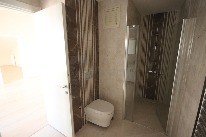 Дуплекс квартира 4+2 в районе Кадыкей