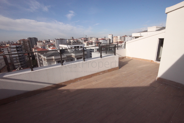 Дуплекс квартира 4+2 в районе Кадыкей