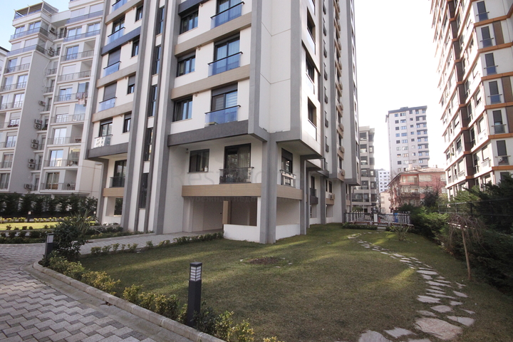 Дуплекс квартира 4+2 в районе Кадыкей