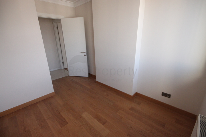 Дуплекс квартира 4+2 в районе Кадыкей