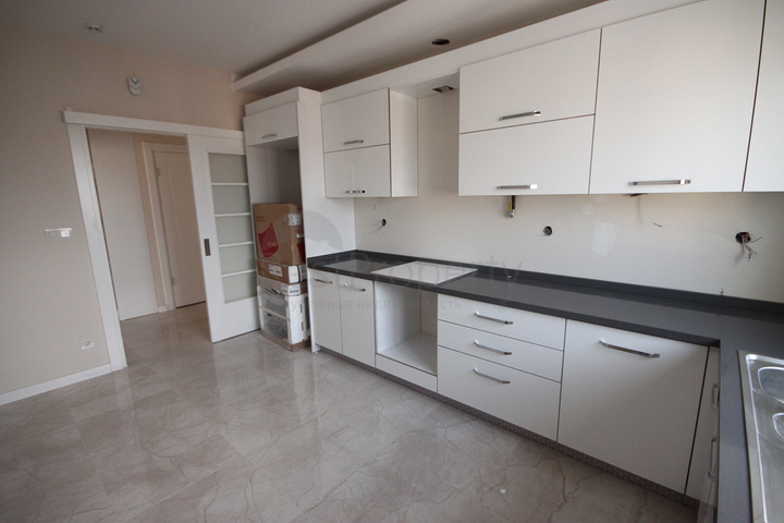 Квартира с видом на Стамбул в районе Кадыкей