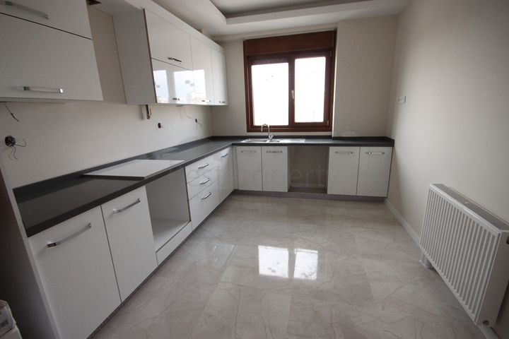 Квартира с видом на Стамбул в районе Кадыкей