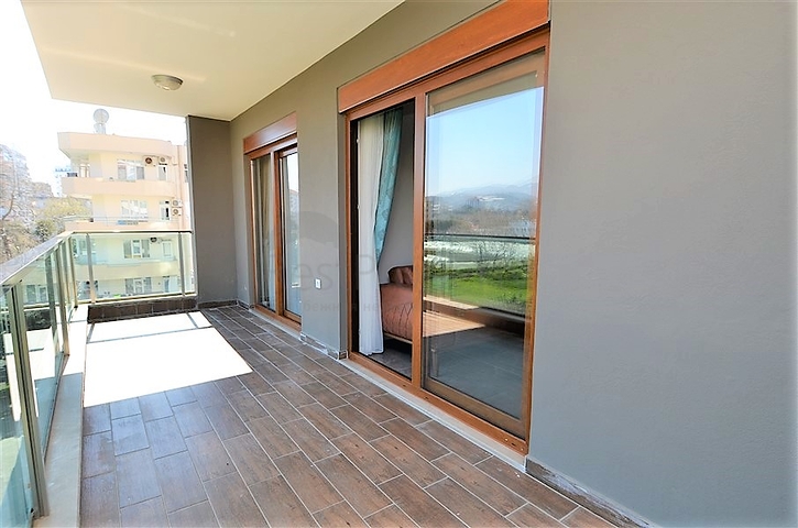 Меблированная квартира с одной спальней в Махмутларе