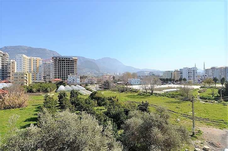 Меблированная квартира с одной спальней в Махмутларе