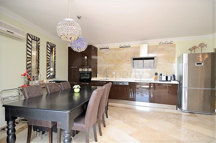 Квартира с тремя спальнями в русскоязычном районе Махмутлар