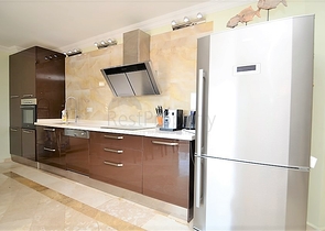 Квартира с тремя спальнями в русскоязычном районе Махмутлар