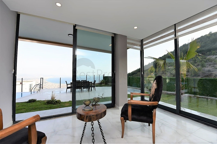 Новый проект элитных вилл в центре Алании