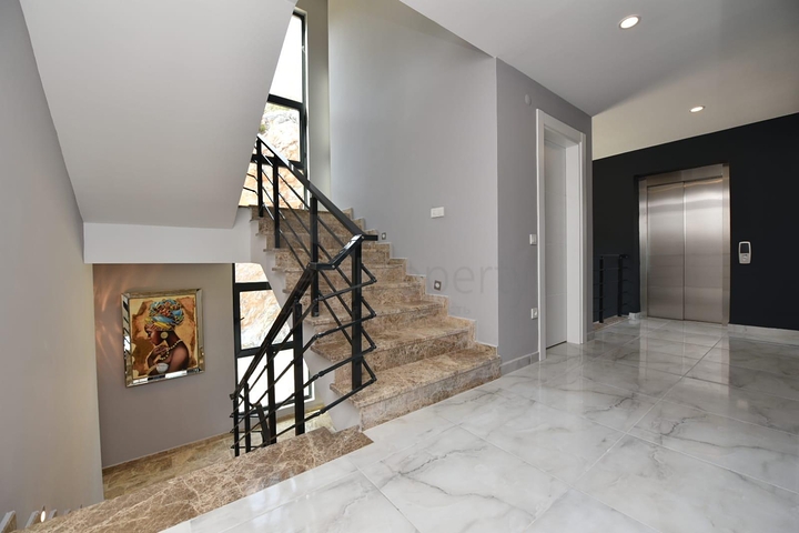 Новый проект элитных вилл в центре Алании