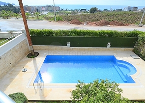 Меблированная квартира с двумя спальнями в центре Алании