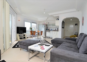 Меблированная квартира с двумя спальнями в центре Алании