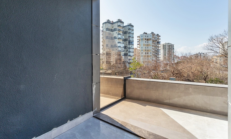 Коммерческие помещения на продажу в центре Лары Анталья