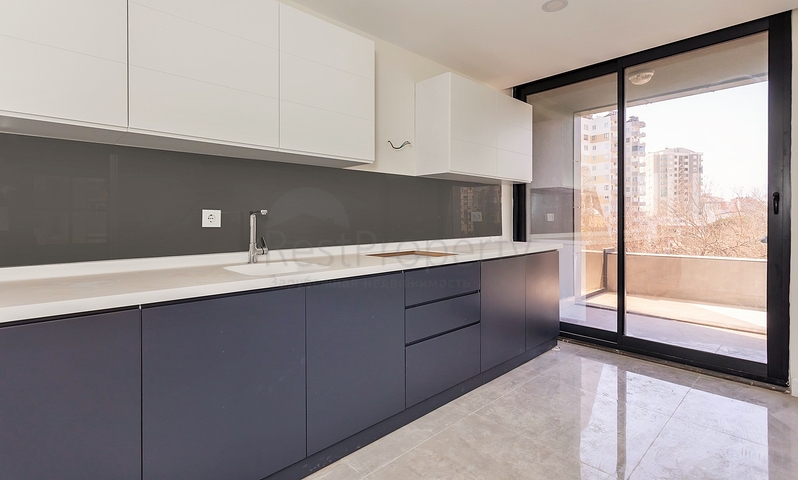 Коммерческие помещения на продажу в центре Лары Анталья