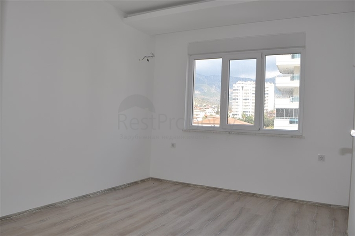 Трехкомнатная квартира в благоустроенном комплексе Махмутлара