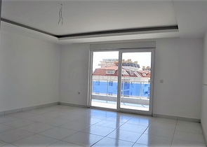 Трехкомнатная квартира в благоустроенном комплексе Махмутлара