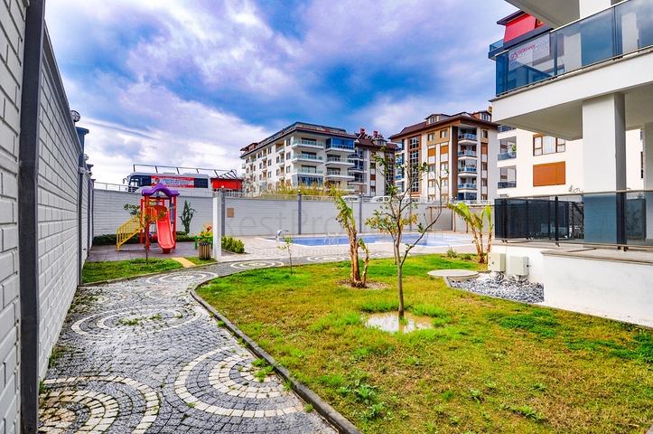 Меблированная квартира студия в новом комплексе Кестеля