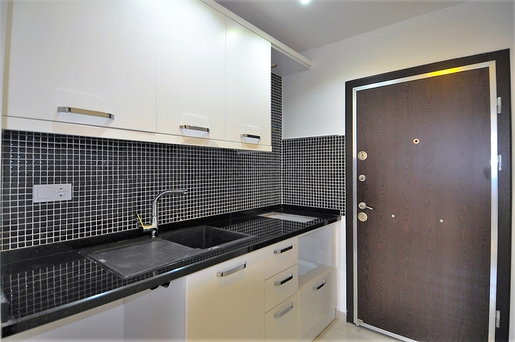 Меблированная квартира студия в новом комплексе Кестеля