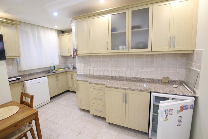 Двухкомнатная квартира с мебелью в районе Махмутлар