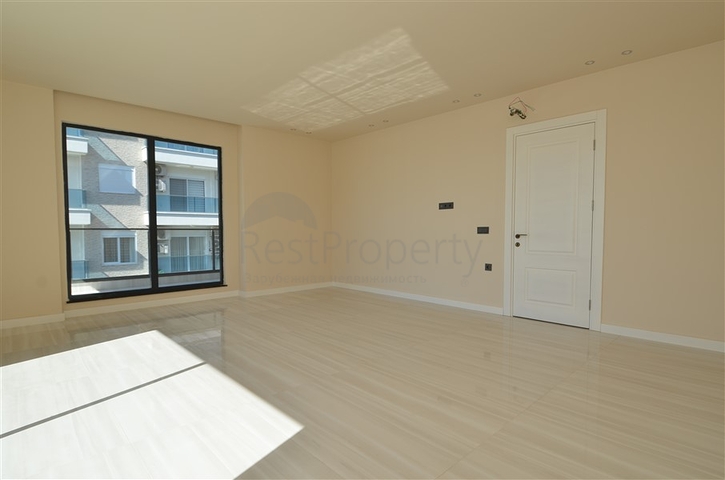 Просторный пентхаус с видом на море в районе Махмутлар