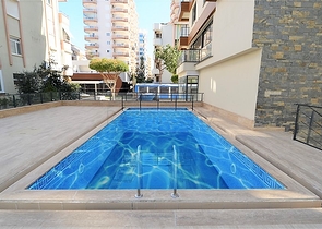 Просторный пентхаус с видом на море в районе Махмутлар