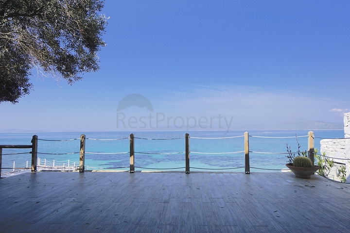 Вилла на побережье Эгейского моря в городе Бодрум