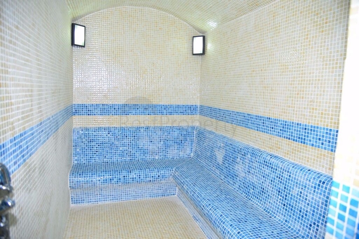 Меблированный пентхаус с тремя спальнями в Махмутларе