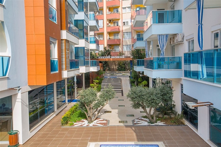 Меблированный пентхаус с тремя спальнями в Махмутларе