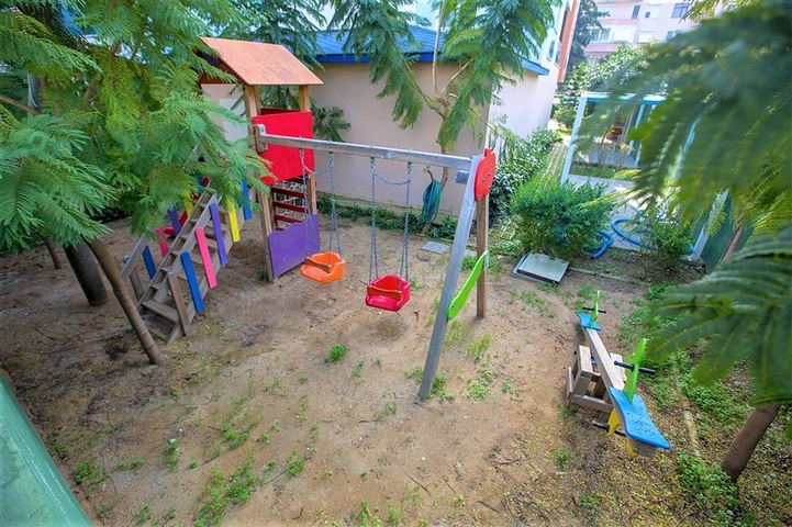 Меблированный пентхаус с тремя спальнями в Махмутларе