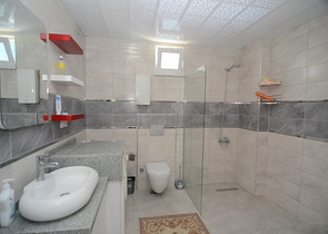 Меблированный пентхаус с тремя спальнями в Махмутларе