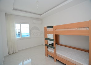 Меблированный пентхаус с тремя спальнями в Махмутларе