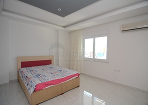 Меблированный пентхаус с тремя спальнями в Махмутларе