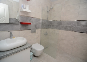 Меблированный пентхаус с тремя спальнями в Махмутларе