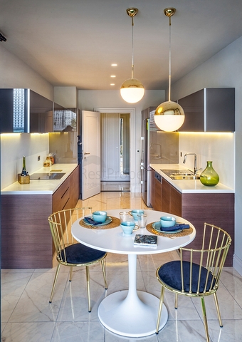 Апартаменты с видом на море рядом с транспортным узлом