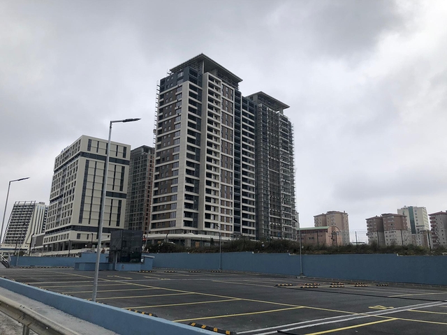 Апартаменты с видом на море рядом с транспортным узлом