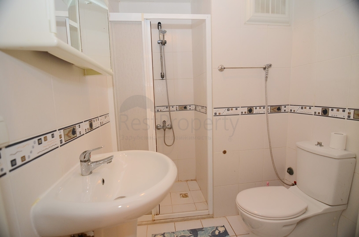 Меблированная квартира с двумя спальными комнатами