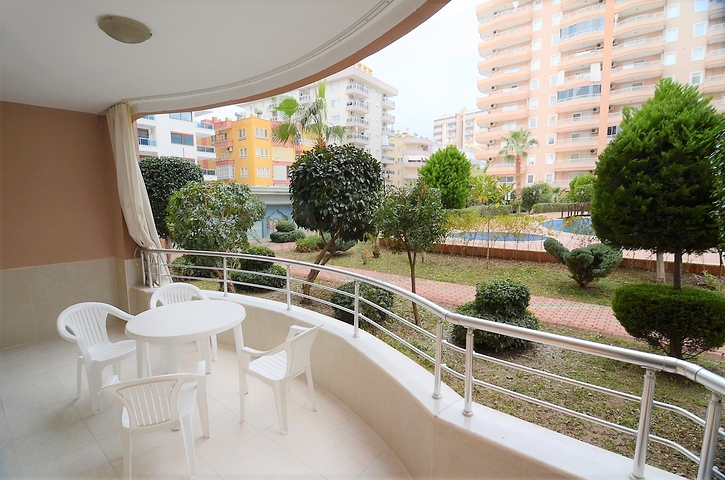 Меблированная квартира с двумя спальными комнатами