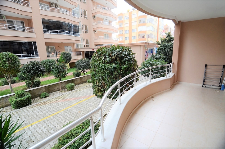 Меблированная квартира с двумя спальными комнатами