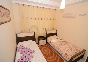 Меблированная квартира с двумя спальными комнатами