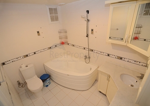 Меблированная квартира с двумя спальными комнатами